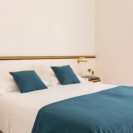 特拉摩尼奥酒店 酒店